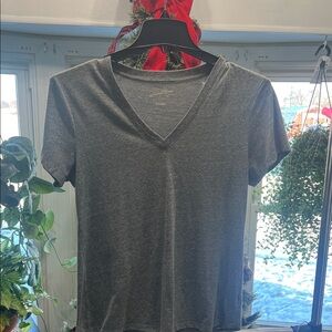 Universal Thread Charcoal V-Neck Short Sleeve Tee